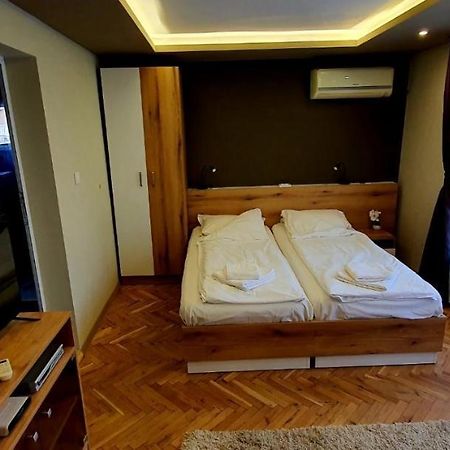 Ivet Guest Rooms 瓦爾納 外观 照片